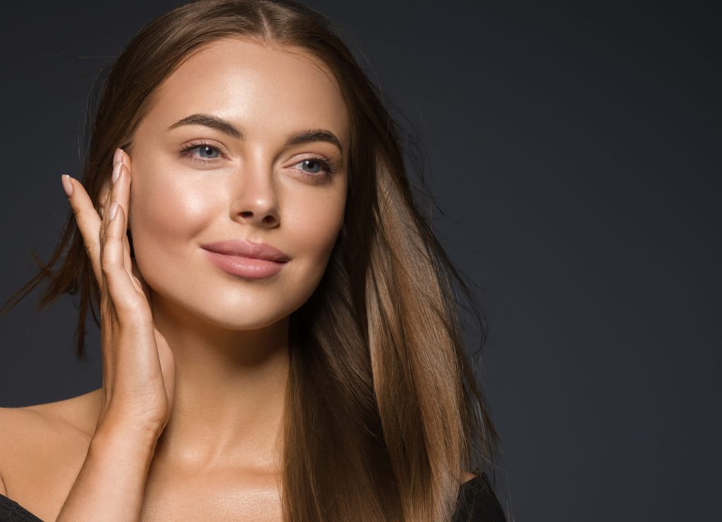 la Différence entre la bichectomie et le lifting facial